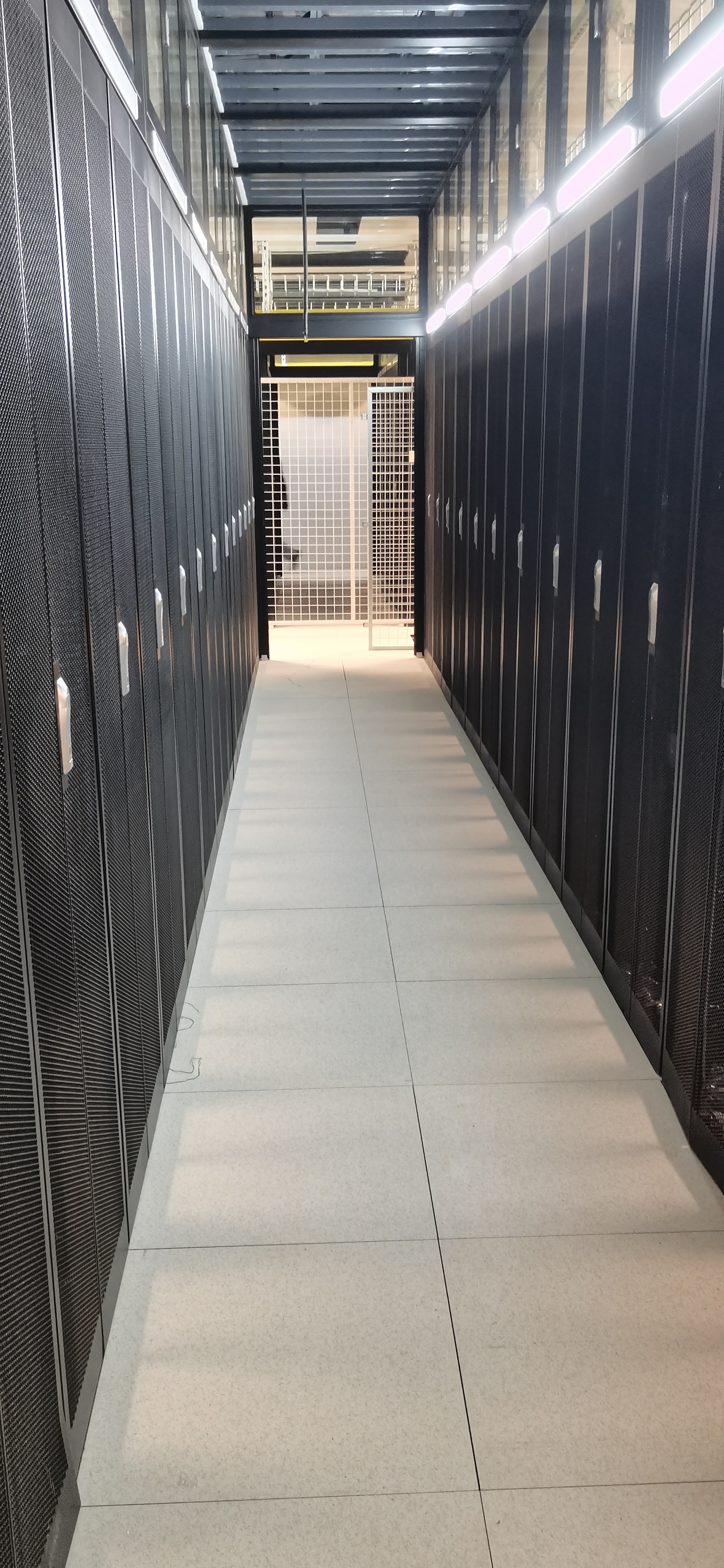 請(qǐng)?zhí)砑訄D片